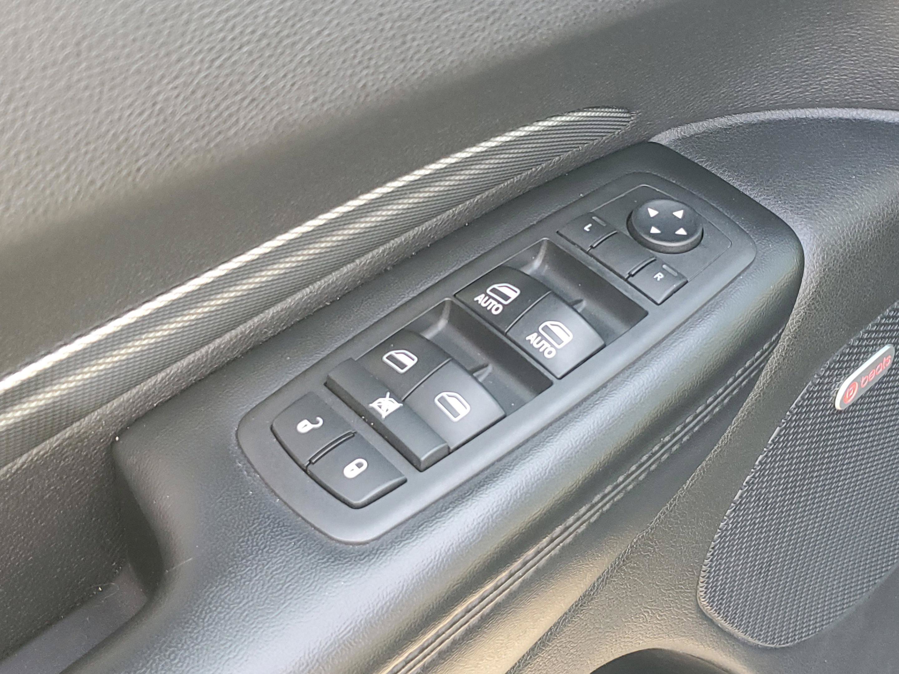 Used 2018 Dodge Durango GT w/ Premium Group AWD/4WD image 21