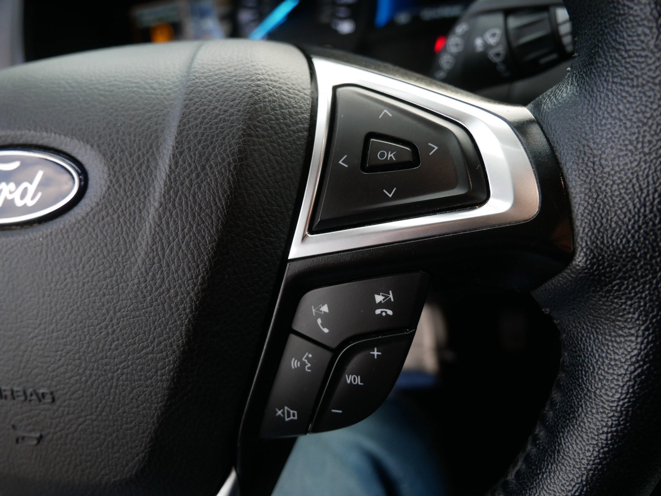 Certified 2023 Ford Edge SEL image 29