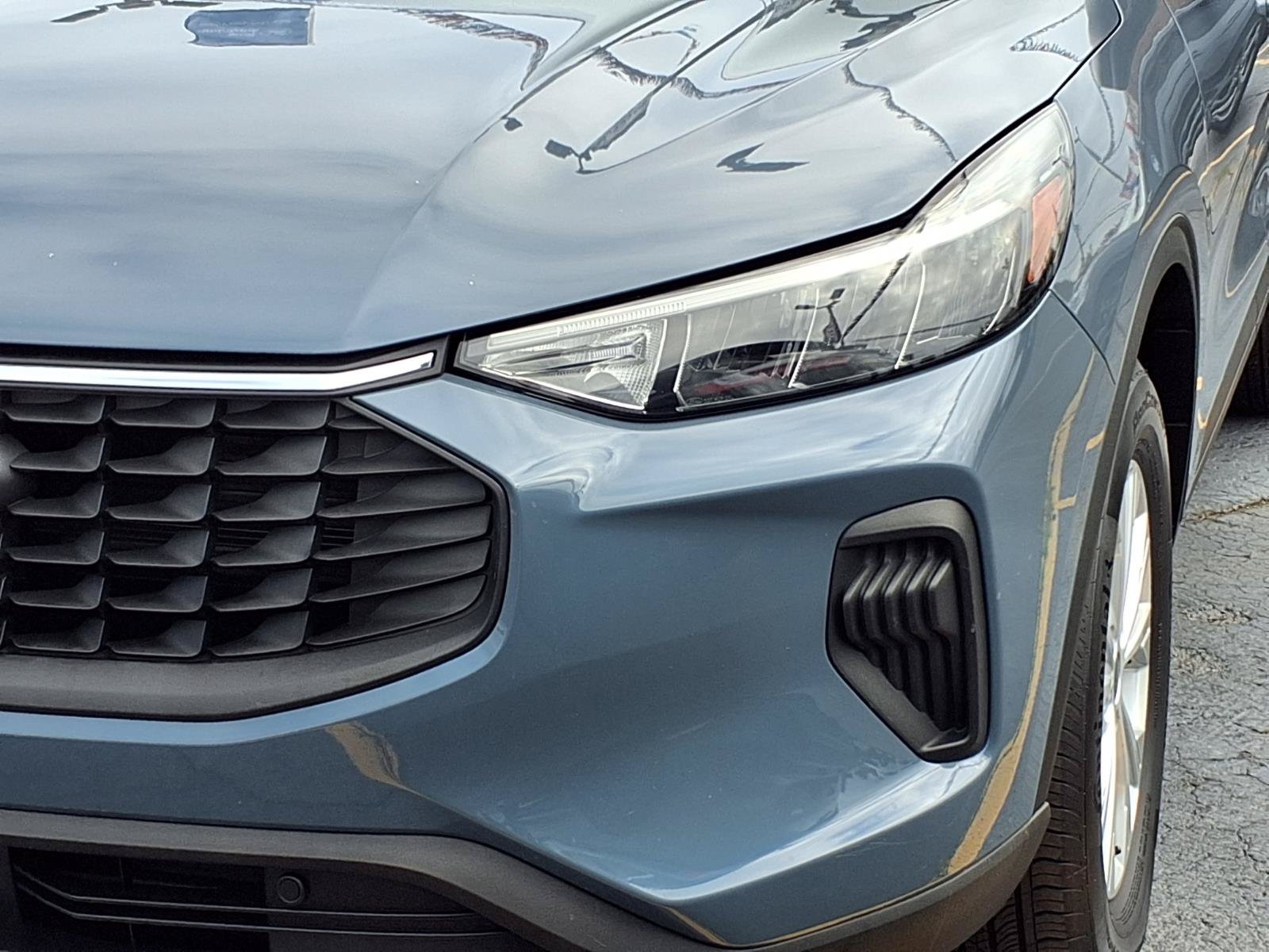 Certified 2024 Ford Escape Active AWD/4WD image 32