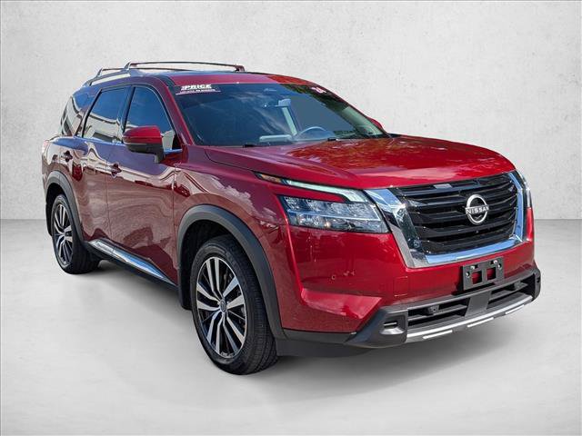 Used 2024 Nissan Pathfinder Platinum w/ Cargo Package FWD video 3