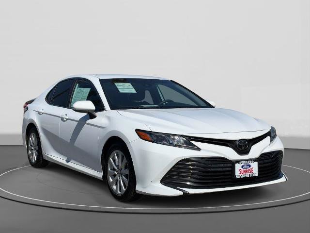 Used 2019 Toyota Camry LE FWD image 4