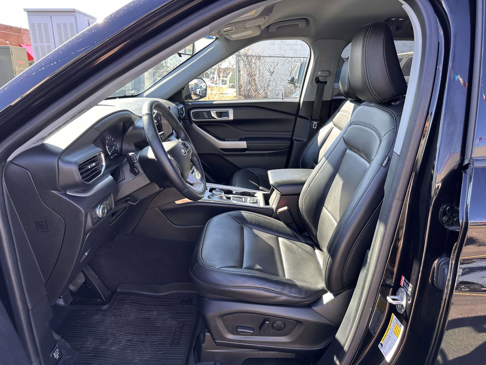 Certified 2022 Ford Explorer XLT w/ Equipment Group 202A image 12