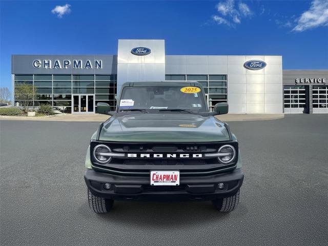 Certified 2025 Ford Bronco Outer Banks image 2