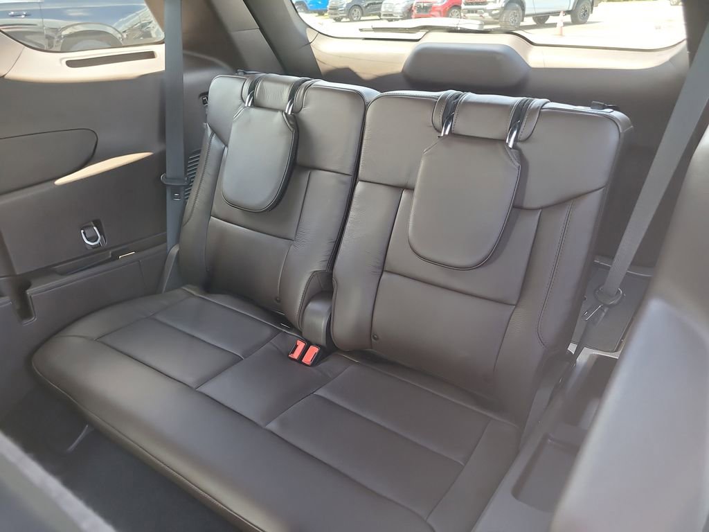 Certified 2024 Ford Explorer King Ranch w/ Technology Package AWD/4WD image 13