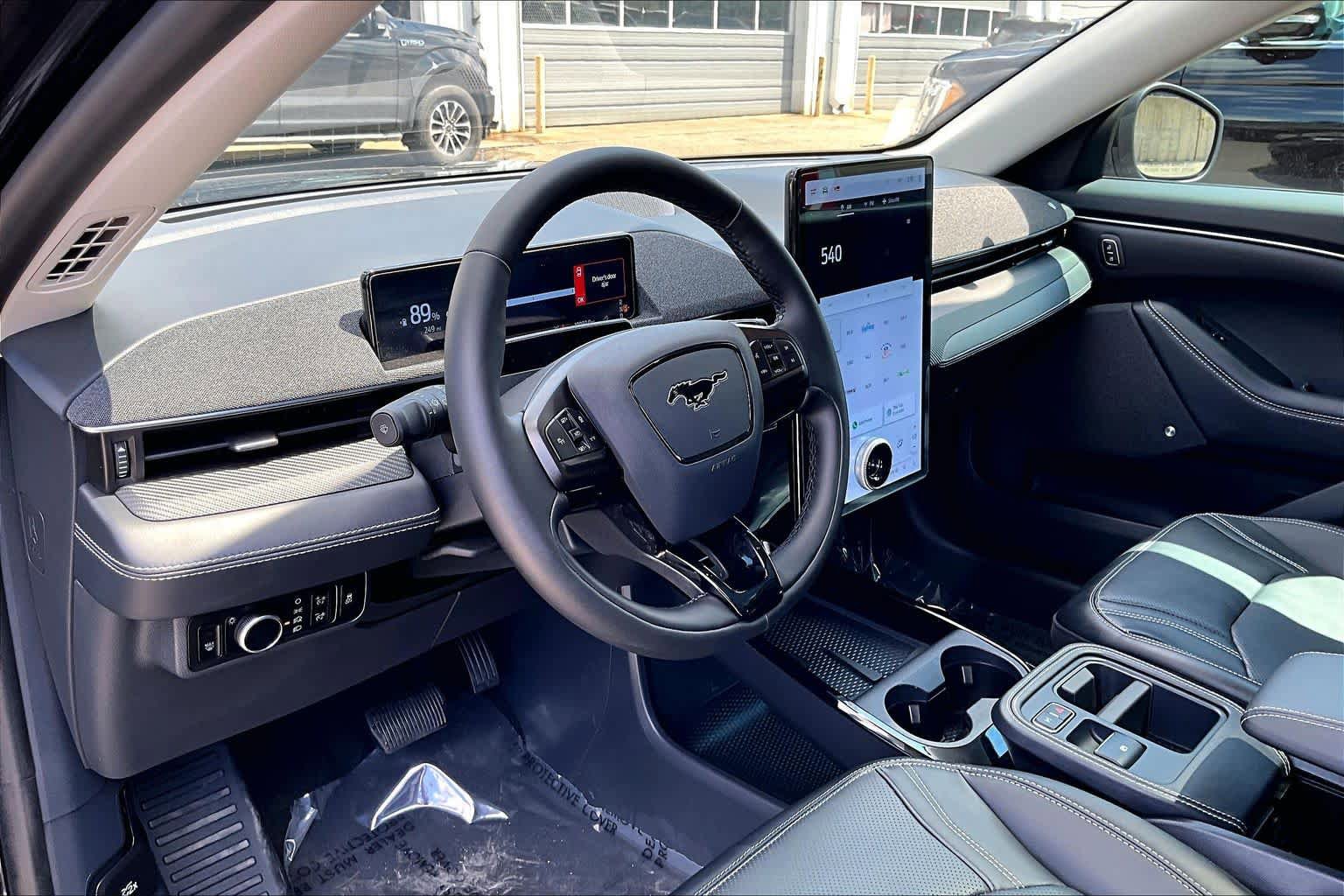 Certified 2025 Ford Mustang Mach-E Premium AWD/4WD image 17