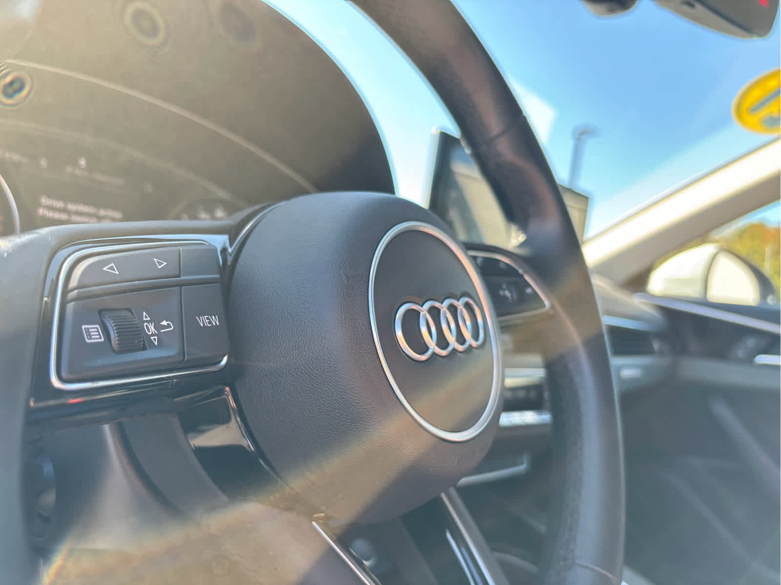 Used 2021 Audi A4 2.0T Premium image 16