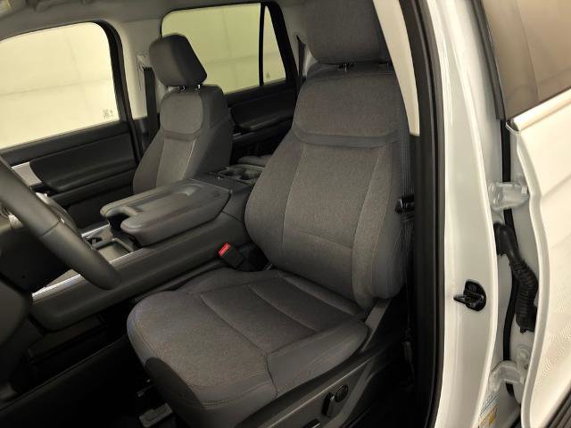 Certified 2025 Ford Expedition Active image 18