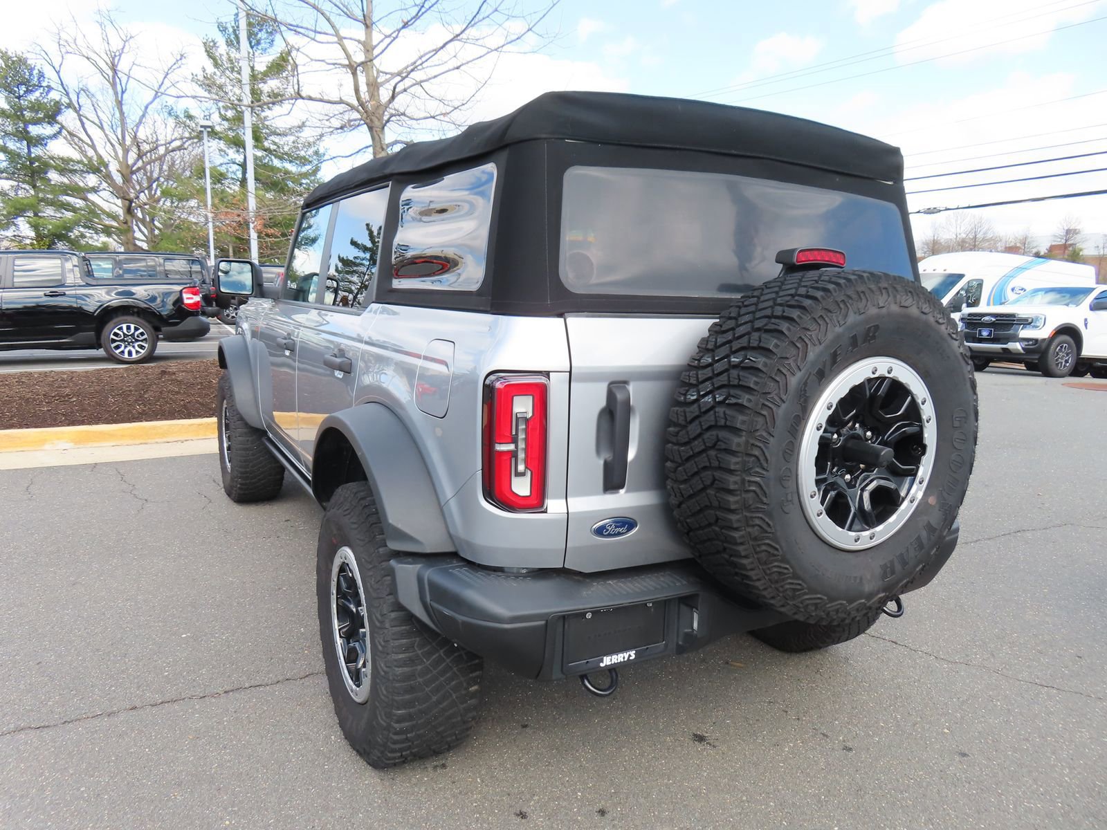 Certified 2022 Ford Bronco Badlands w/ Sasquatch Package image 4