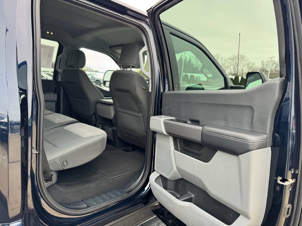 Certified 2025 Ford F350 XLT image 16