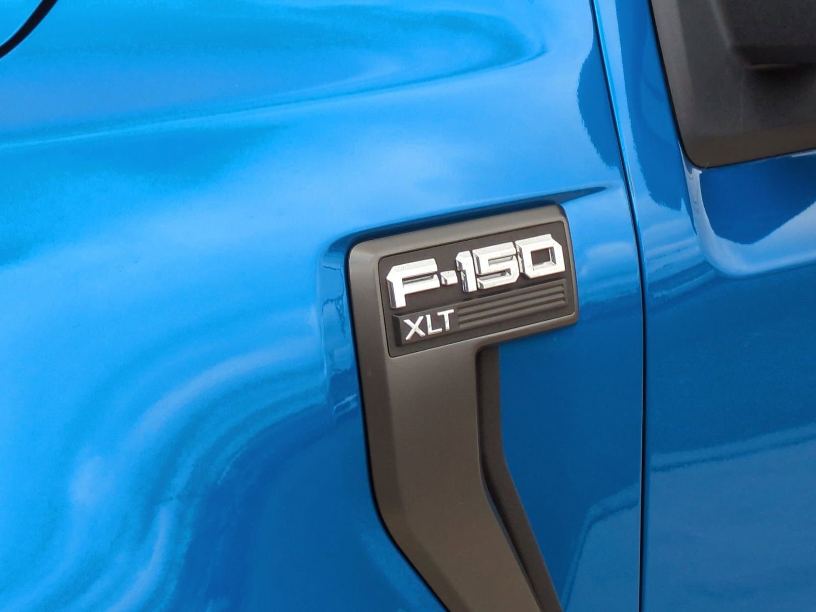 Certified 2021 Ford F150 XLT w/ Equipment Group 301A Mid image 15