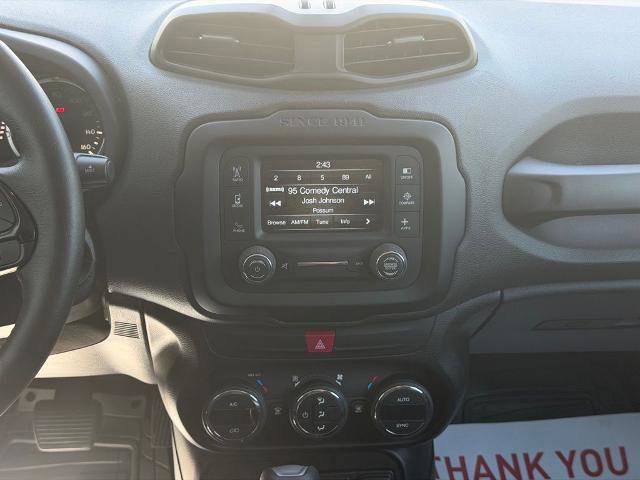 Used 2017 Jeep Renegade Altitude AWD/4WD image 20