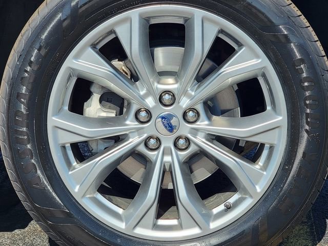 Certified 2020 Ford Explorer XLT w/ Equipment Group 202A AWD/4WD image 17