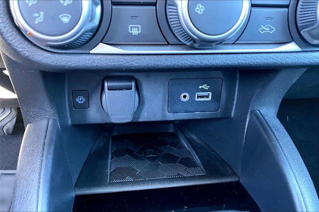 Used 2023 Nissan Versa SV image 32