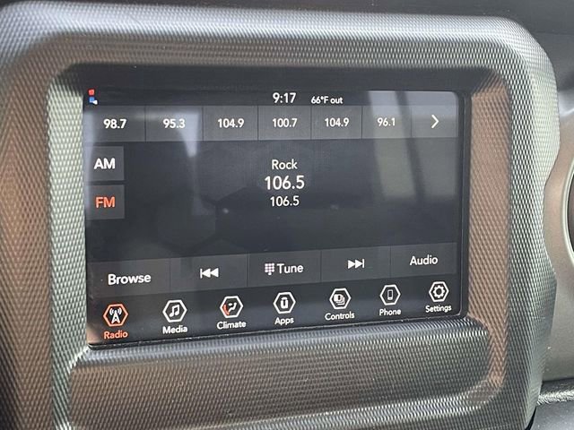 Used 2023 Jeep Gladiator Sport image 24