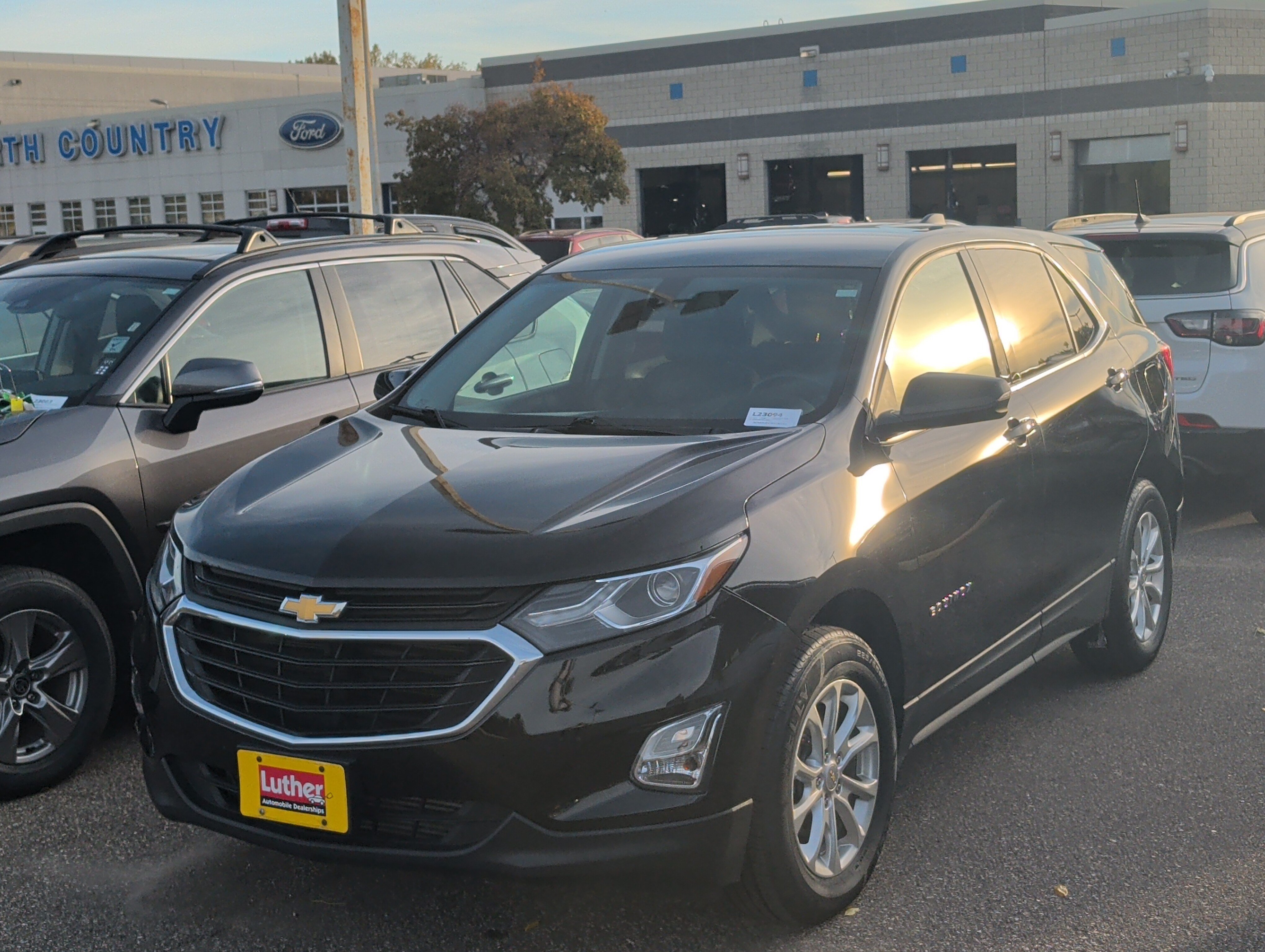 Used 2019 Chevrolet Equinox LT AWD/4WD image 3