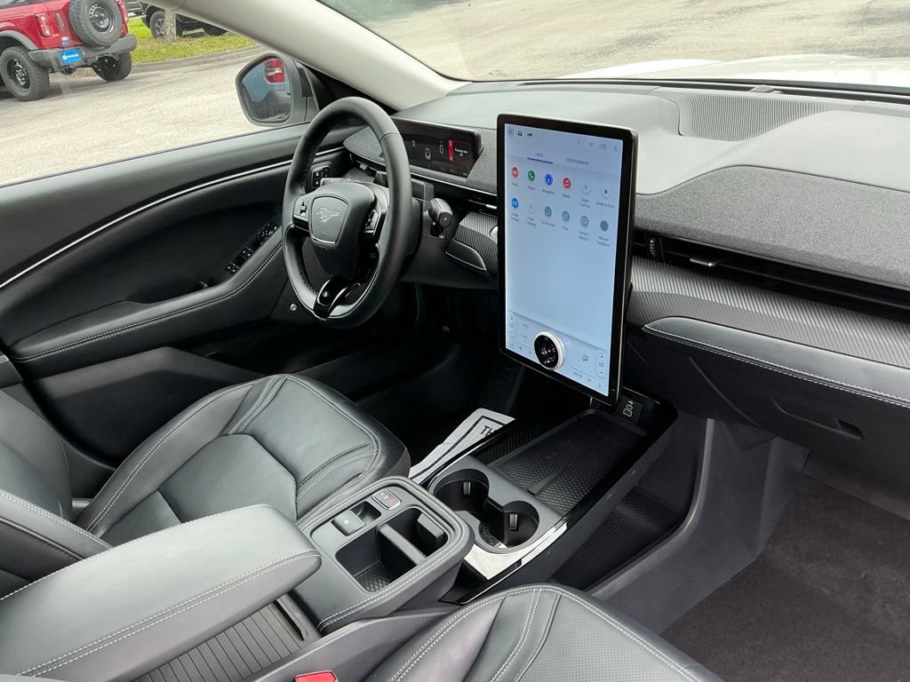 Certified 2025 Ford Mustang Mach-E Premium RWD image 28