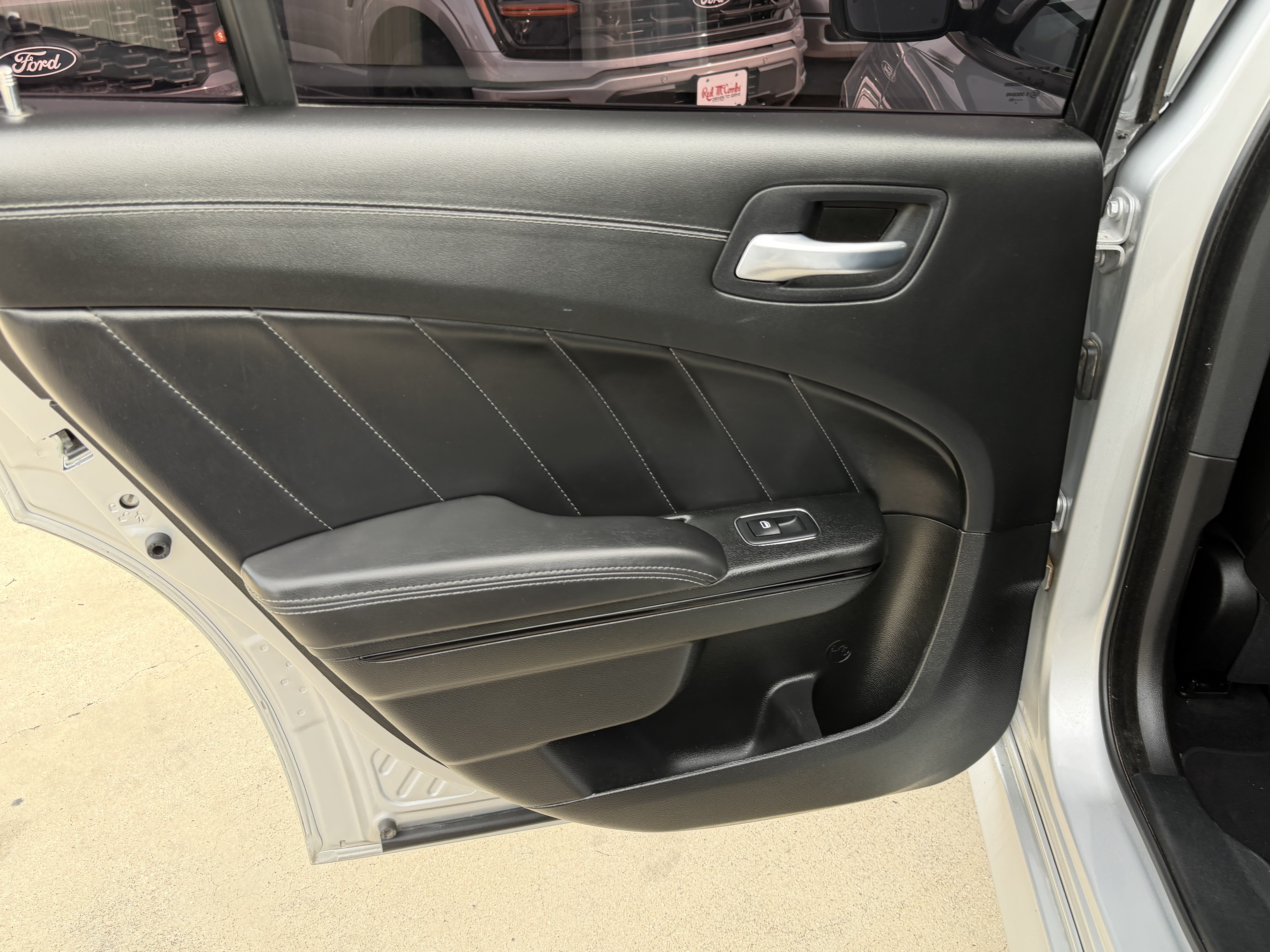 Used 2023 Dodge Charger R/T w/ Plus Group RWD image 15