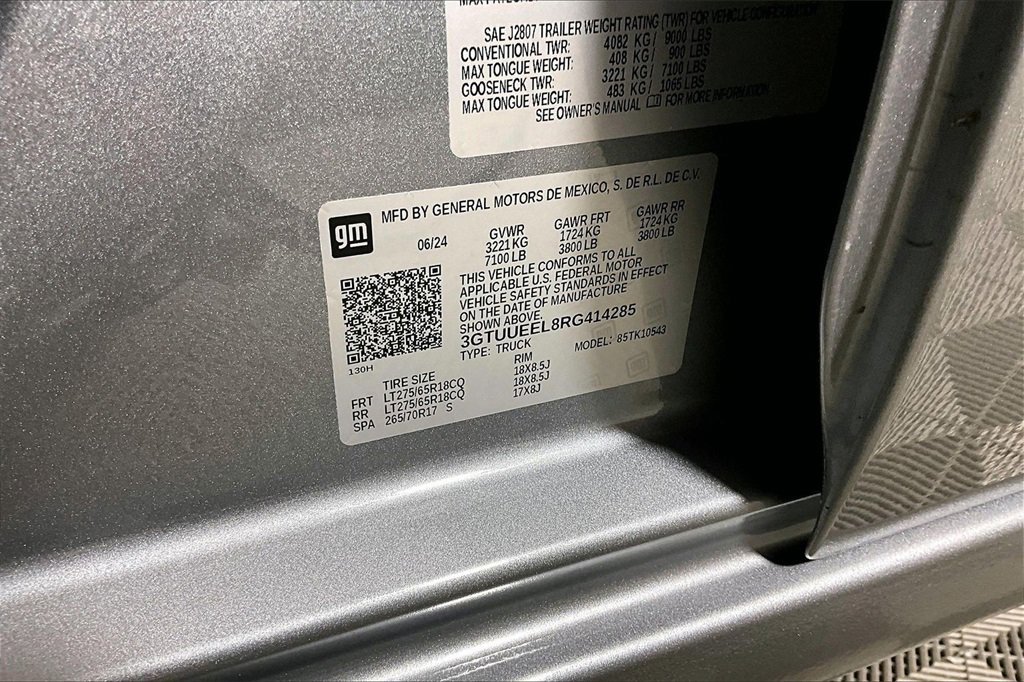 Used 2024 GMC Sierra 1500 AT4 w/ Technology Package image 26