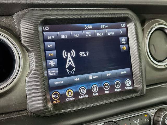 Used 2022 Jeep Gladiator Overland AWD/4WD image 17
