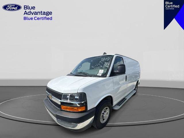 Used 2024 Chevrolet Express 2500 w/ Driver Convenience Package RWD image 4