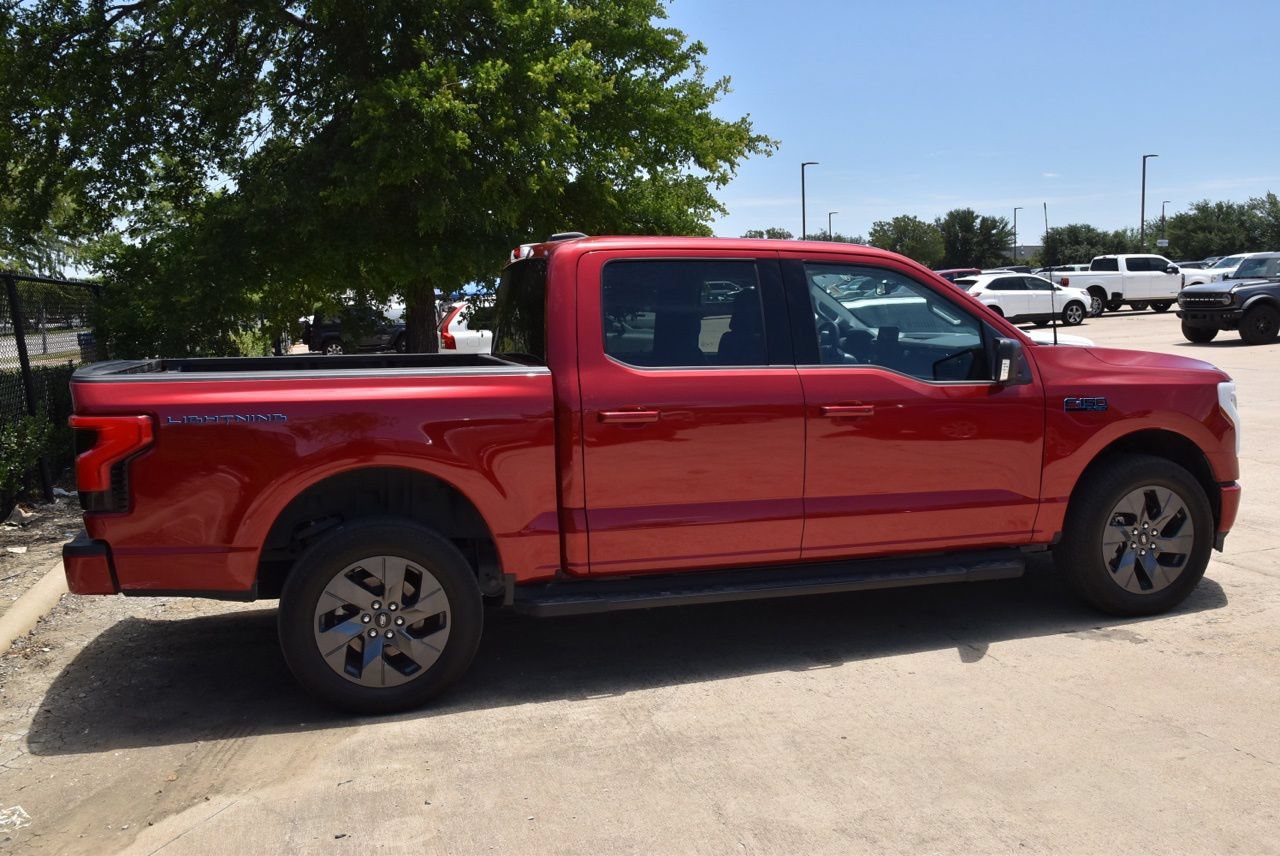 Certified 2025 Ford F150 Lightning Flash AWD/4WD image 6
