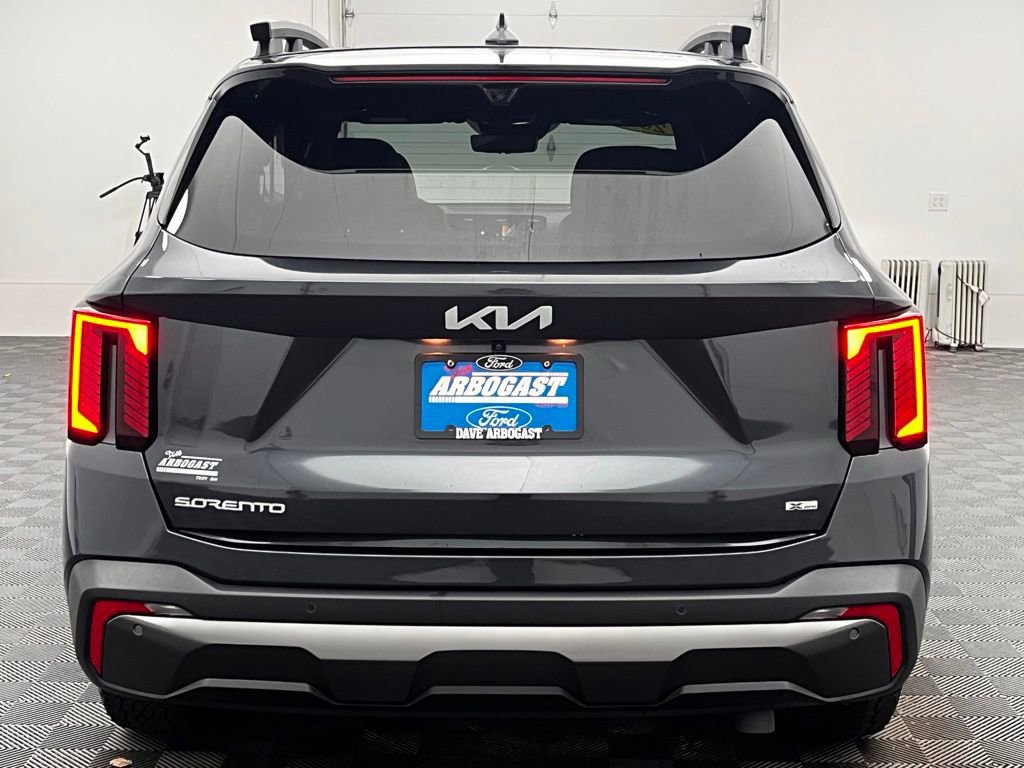 Used 2024 Kia Sorento SX Prestige w/ Sage Leather Package image 4