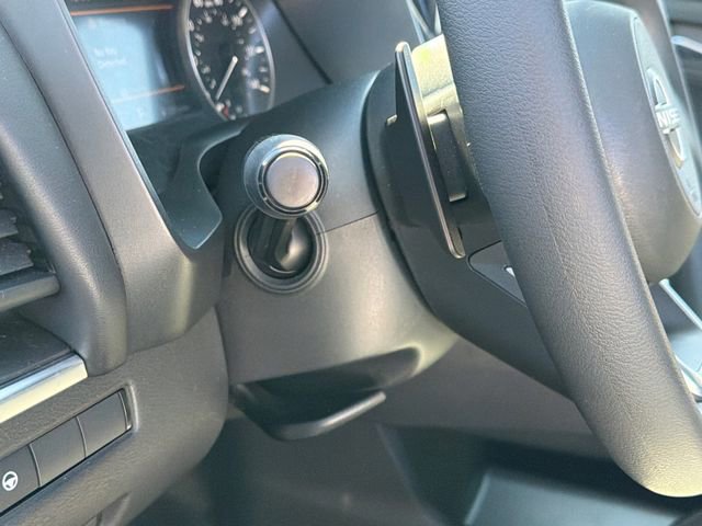 Used 2023 Nissan Rogue SV image 28