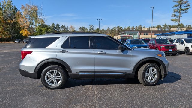 Certified 2024 Ford Explorer XLT AWD/4WD image 8