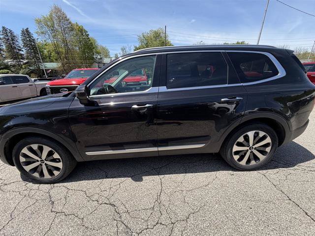 Used 2022 Kia Telluride S AWD/4WD image 2