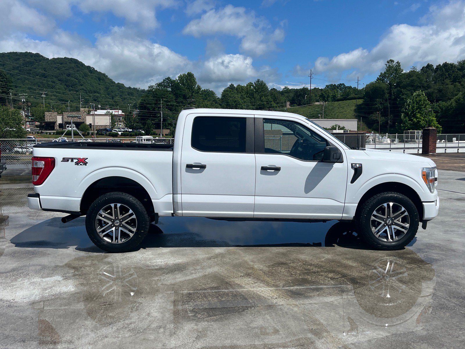 Certified 2022 Ford F150 XL w/ STX Appearance Package AWD/4WD image 2