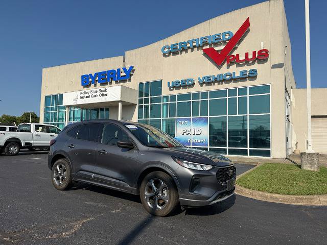 Certified 2023 Ford Escape ST-Line AWD/4WD image 2