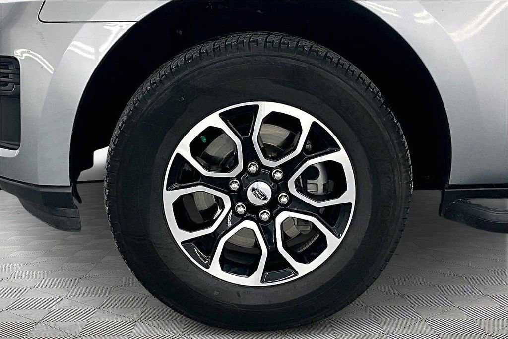 Certified 2024 Ford Expedition Max XLT image 11