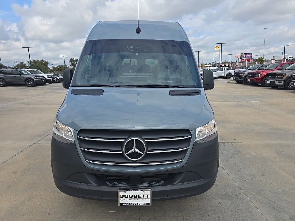 Used 2023 Mercedes-Benz Sprinter 1500 image 8
