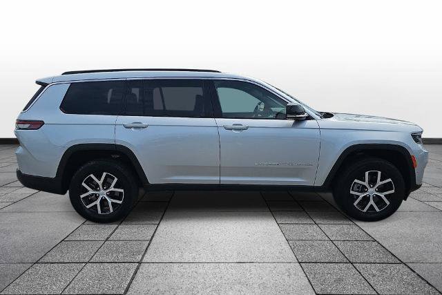 Used 2024 Jeep Grand Cherokee L Limited w/ Luxury Tech Group II AWD/4WD image 4