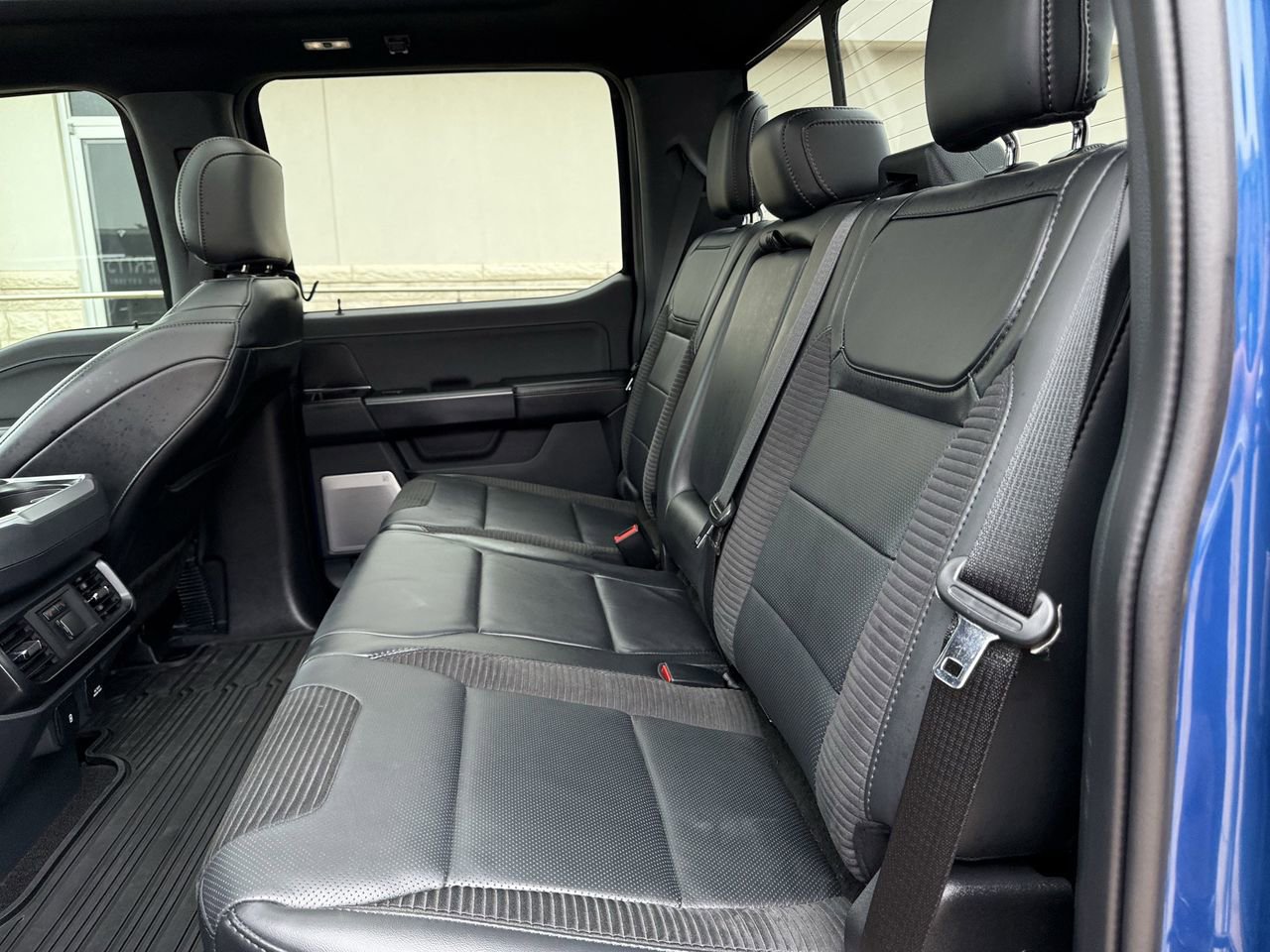 Certified 2022 Ford F150 Raptor w/ Equipment Group 801A High AWD/4WD image 28