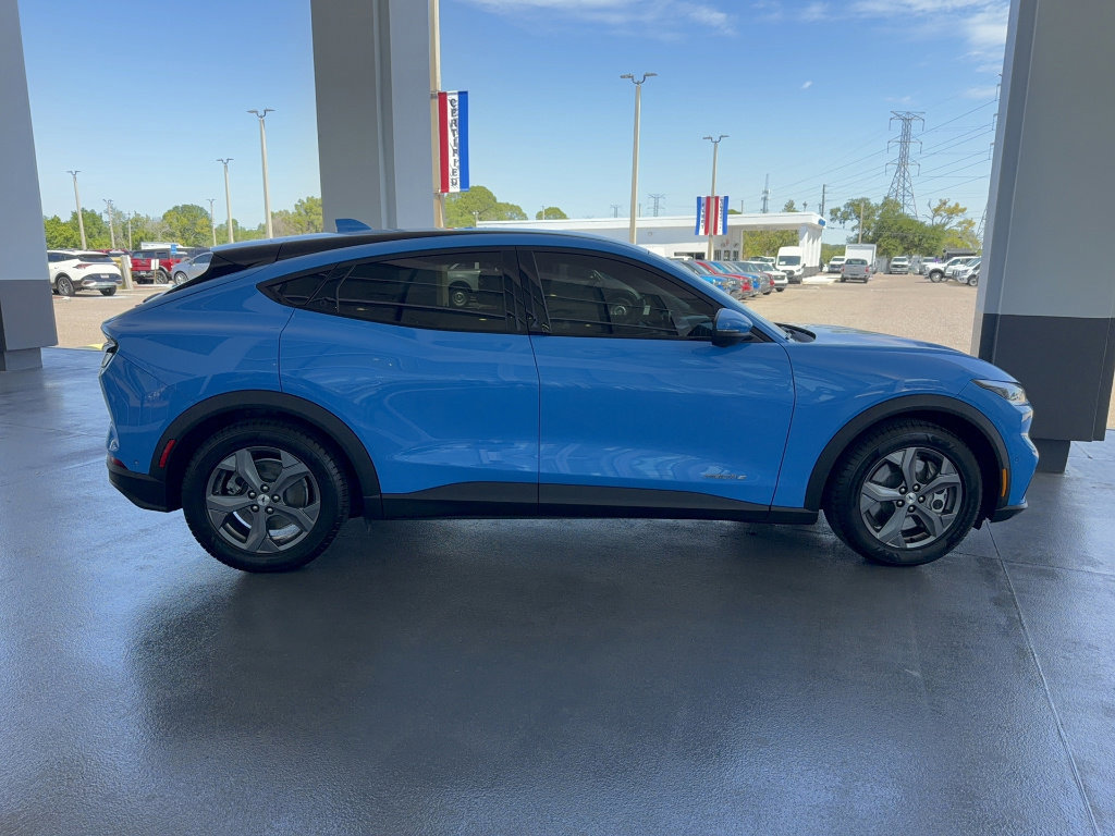 Certified 2022 Ford Mustang Mach-E Select w/ Comfort/Technology Package RWD image 4