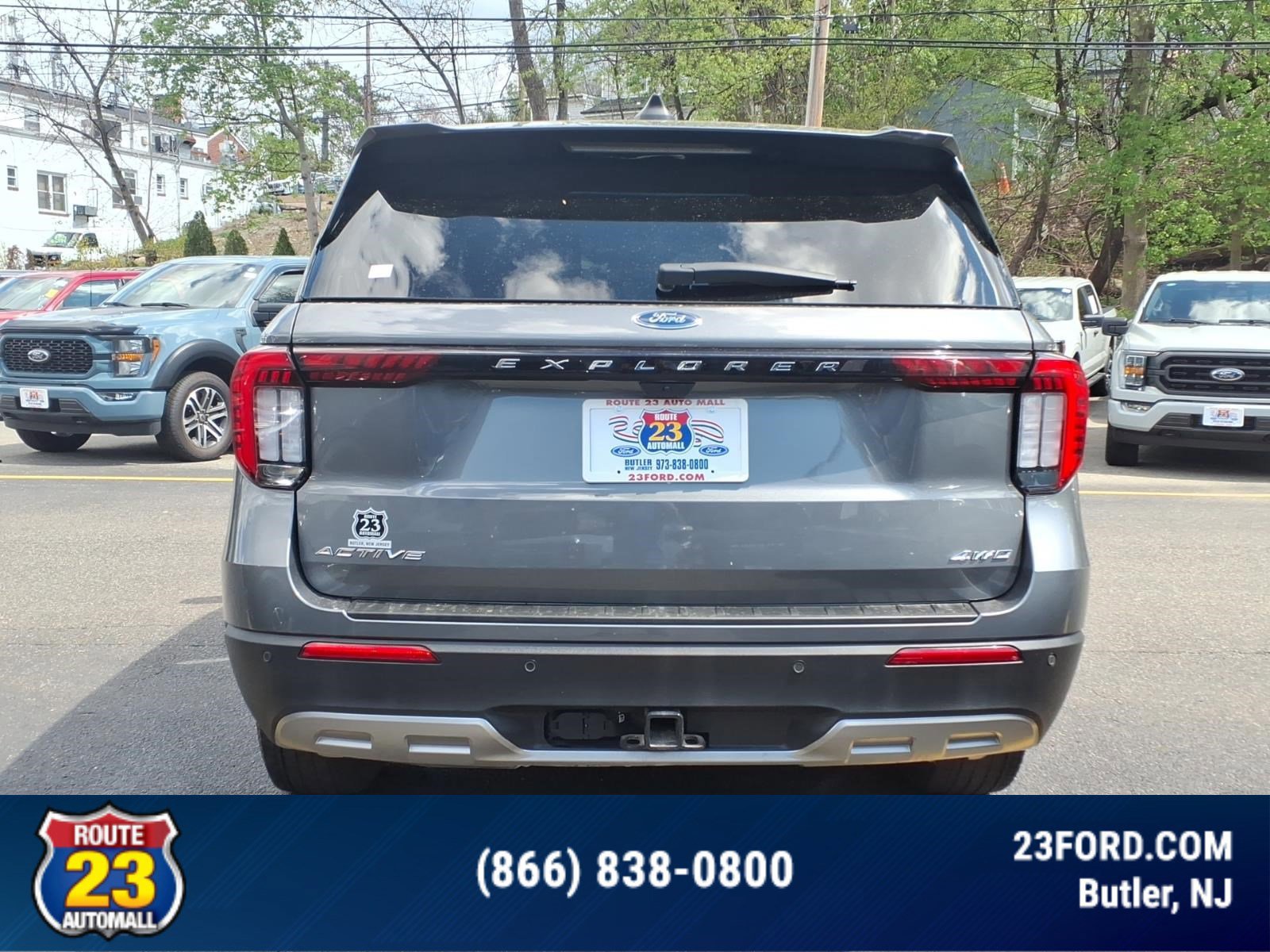 Certified 2025 Ford Explorer Active w/ Active Comfort Package AWD/4WD image 4