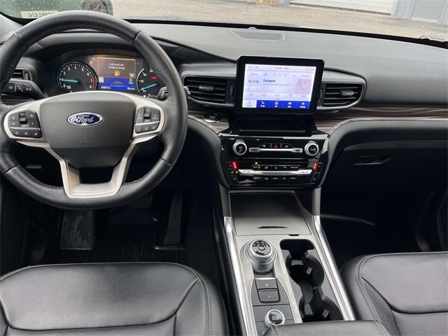 Certified 2022 Ford Explorer Limited w/ Equipment Group 301A image 15