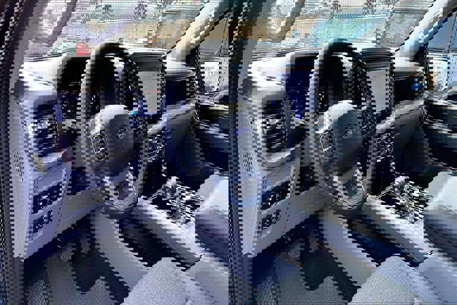 Certified 2025 Ford F150 Lightning XLT w/ Max Trailer Tow Package image 18