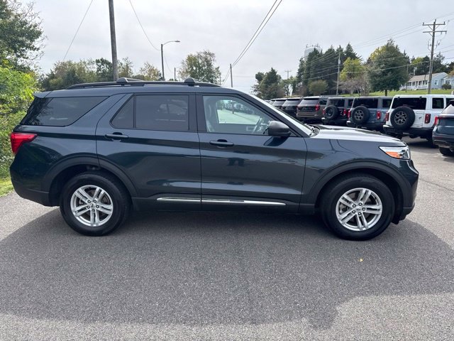 Certified 2024 Ford Explorer XLT w/ Equipment Group 202A AWD/4WD image 2