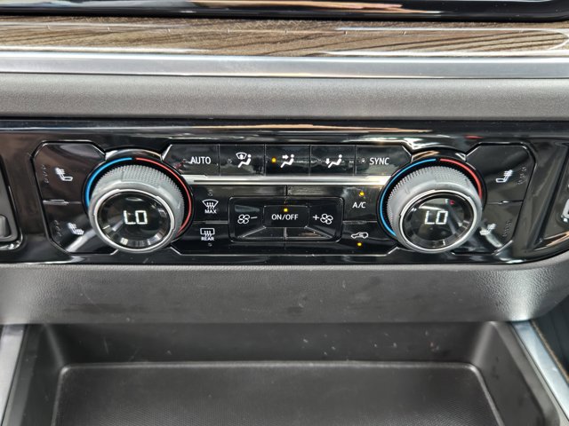Used 2024 Chevrolet Silverado 1500 LT Trail Boss w/ LT Trail Boss Premium Package AWD/4WD image 16