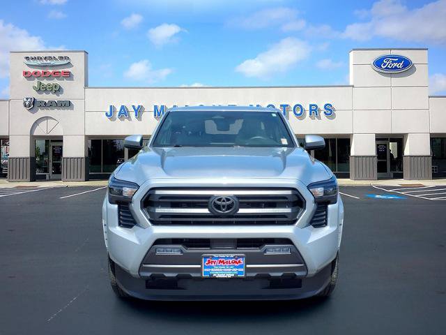 Used 2025 Toyota Tacoma SR5 AWD/4WD image 8