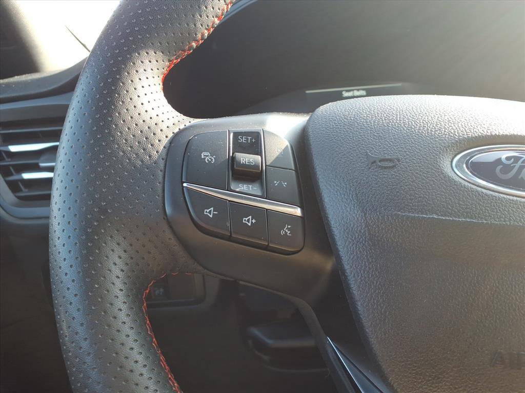 Certified 2023 Ford Escape ST-Line Select w/ Tech Pack #2 image 16