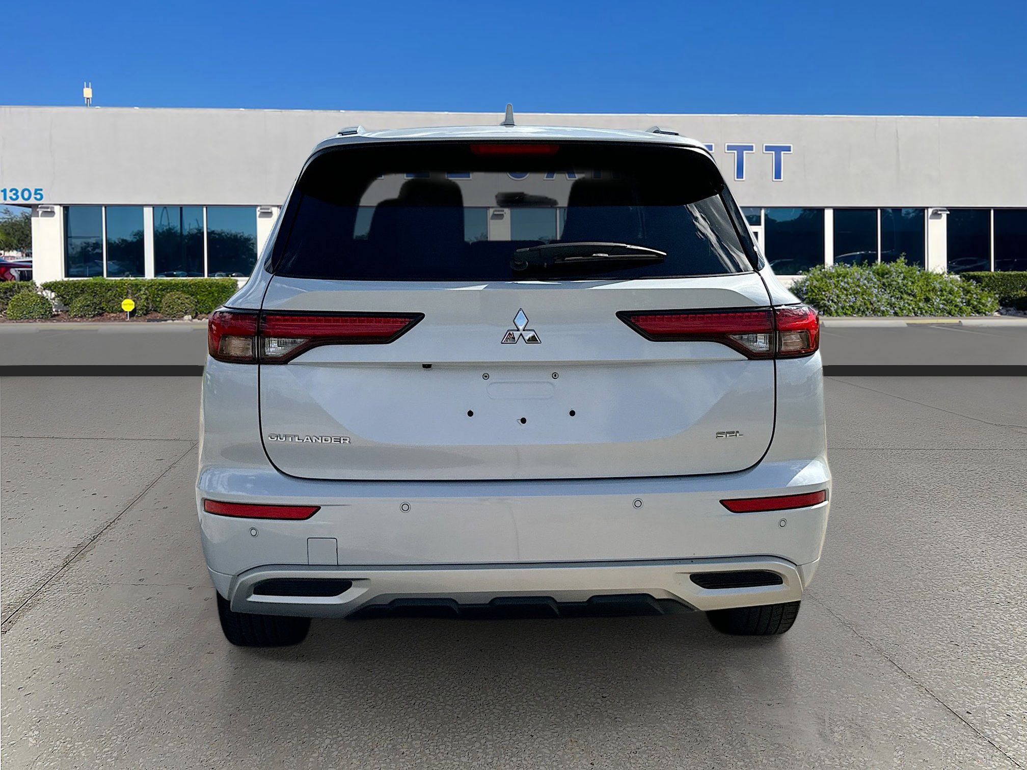 Used 2024 Mitsubishi Outlander SEL Black Edition image 4