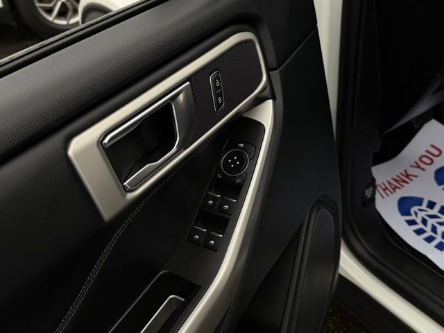 Certified 2024 Ford Explorer XLT image 13