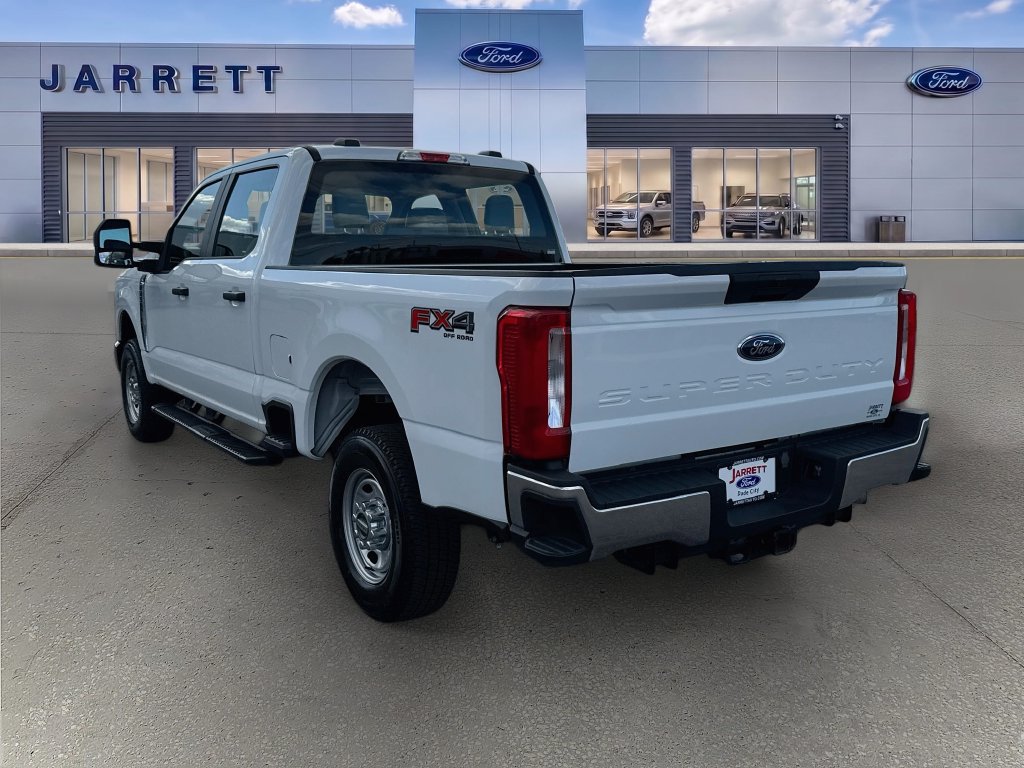 Certified 2024 Ford F250 XL w/ FX4 Off-Road Package AWD/4WD image 5