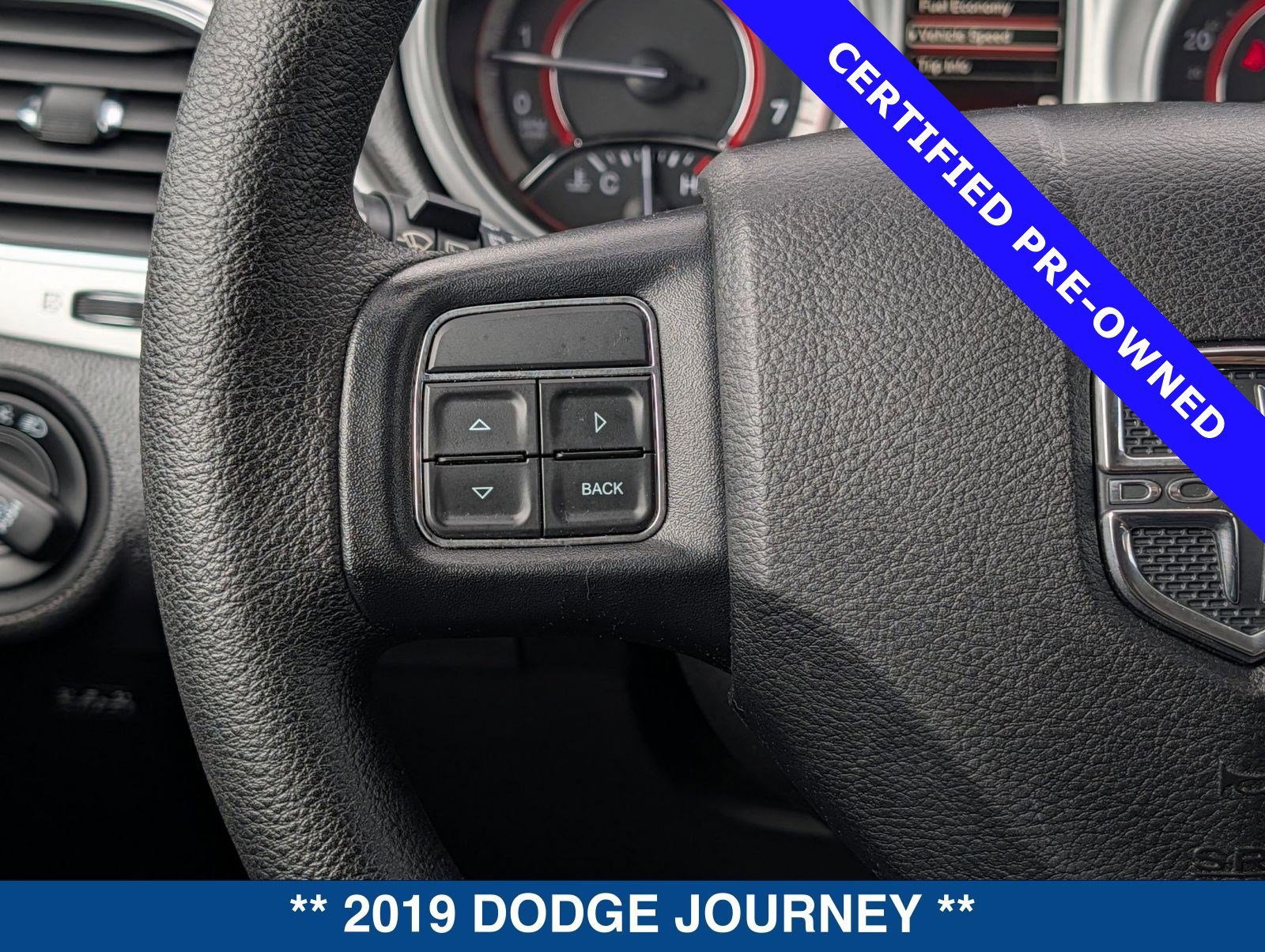 Used 2019 Dodge Journey SE w/ Blacktop Package image 25
