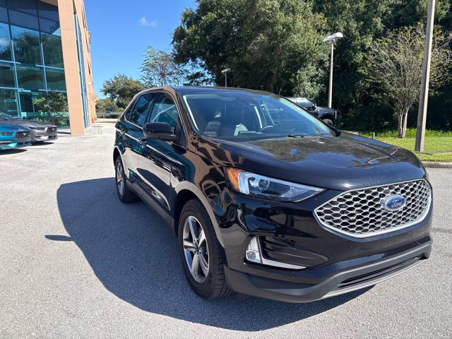 Certified 2024 Ford Edge SEL w/ Convenience Package AWD/4WD image 10