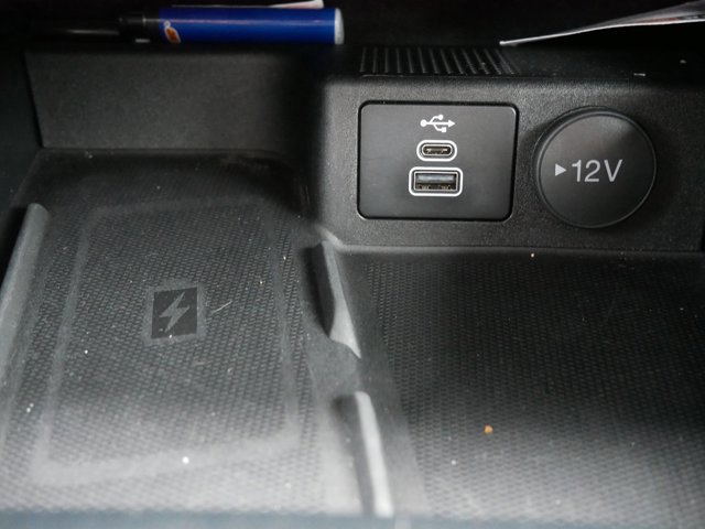 Certified 2024 Ford Escape Platinum AWD/4WD image 22