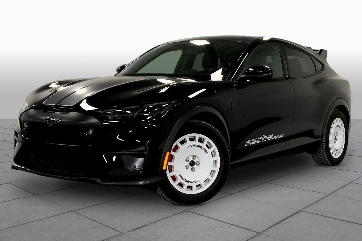Certified 2025 Ford Mustang Mach-E GT AWD/4WD image 31